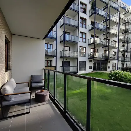 Hello Apartments Zajezdnia Wrzeszcz With Private Parking Gdansk Exterior photo