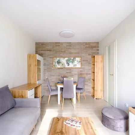 Hello Apartments Zajezdnia Wrzeszcz With Private Parking Gdansk Exterior photo