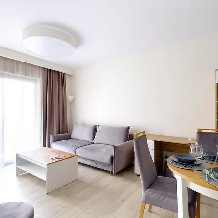 Hello Apartments Zajezdnia Wrzeszcz With Private Parking Gdansk Exterior photo
